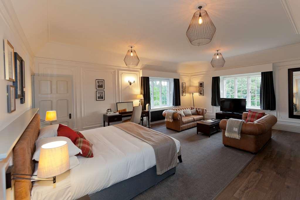 De Vere Horsley Estate East Horsley Room photo