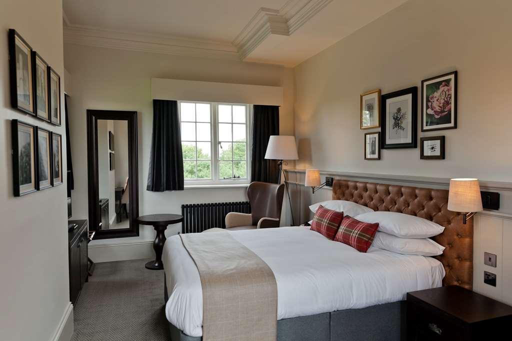 De Vere Horsley Estate East Horsley Room photo